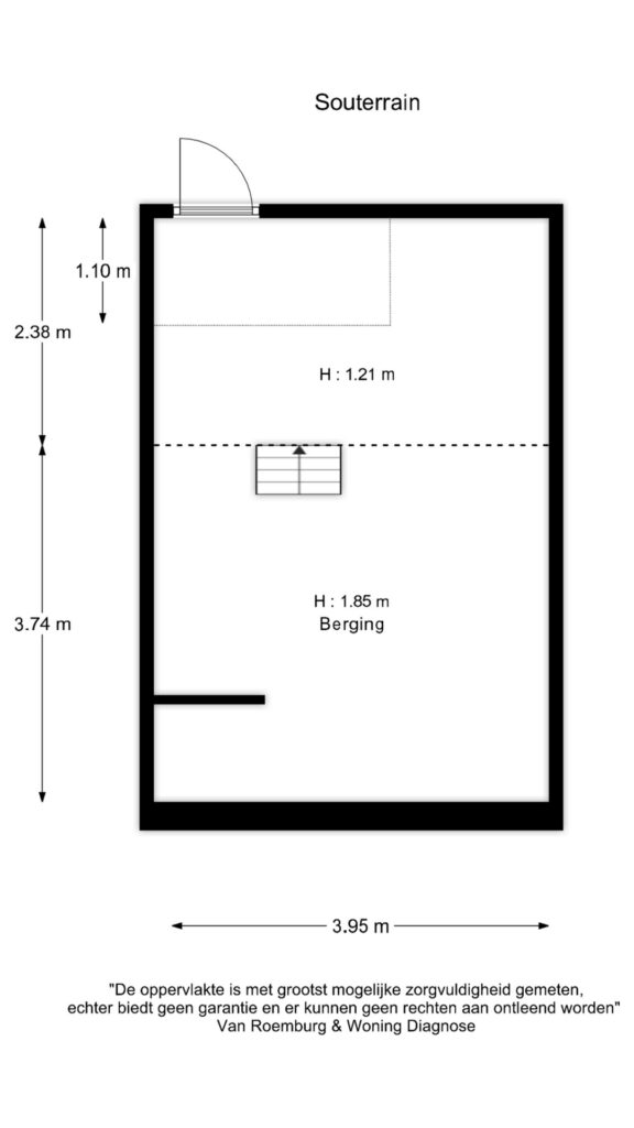 Floor plan of a basement storage room at Overtoom with labeled dimensions and ceiling heights.