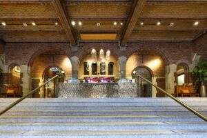 Damrak 353 Amsterdam