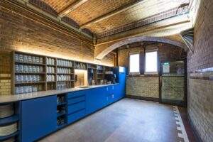 Damrak 353 Amsterdam