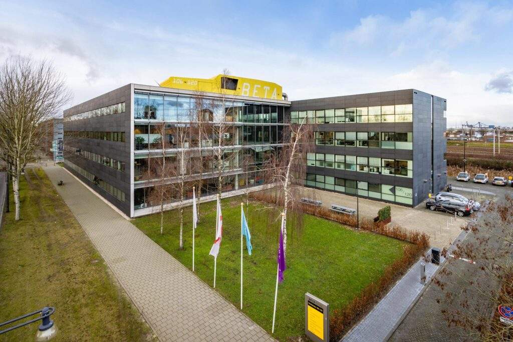 Naritaweg 106 Amsterdam