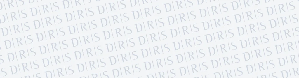 Grijze achtergrond met herhaalde diagonale tekst “DR|S” als tijdelijke afbeelding (placeholder).